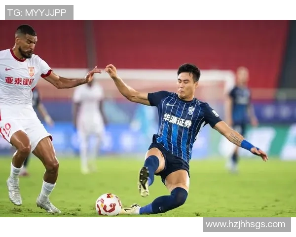 武汉足球队在锦标赛中的灵活性表现分析与战术探讨